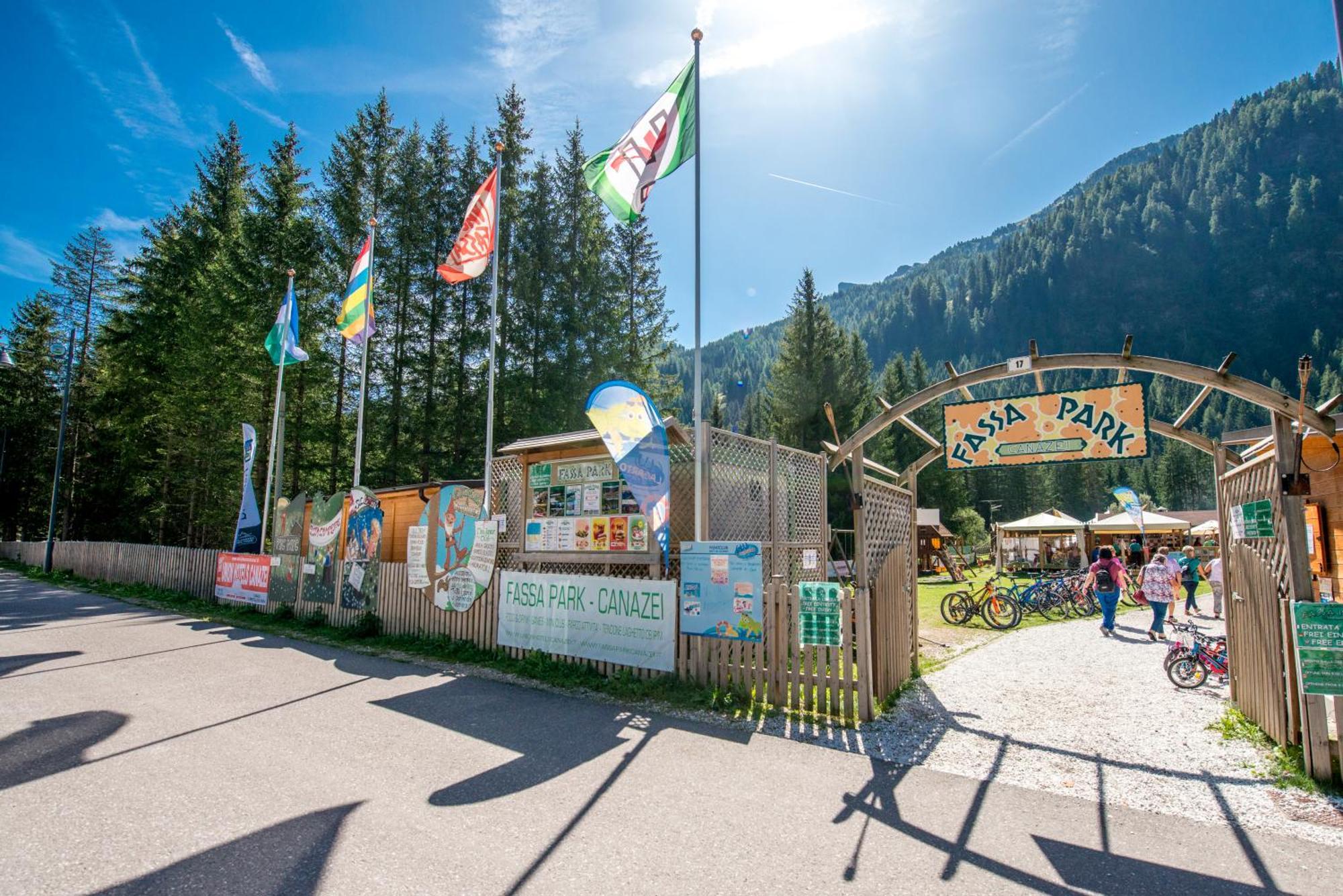 Hotel Diamant Park Campitello di Fassa Zewnętrze zdjęcie