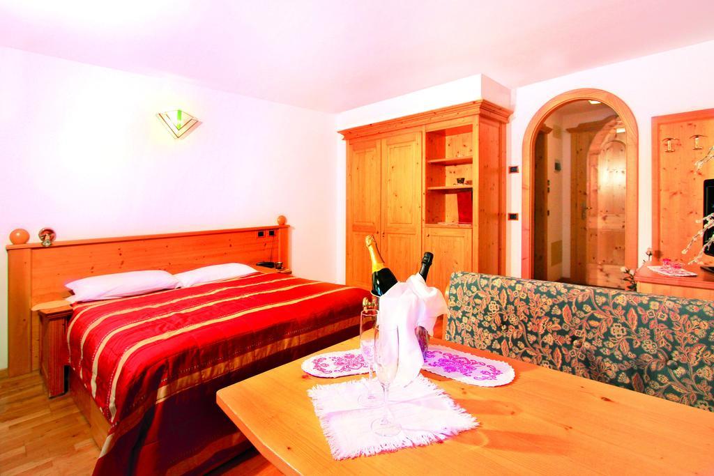 Hotel Diamant Park Campitello di Fassa Zewnętrze zdjęcie